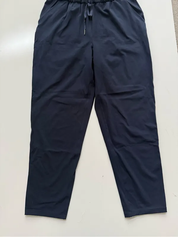 lululemon Keep Moving Pant - Size 8 - True Navy - Image 5