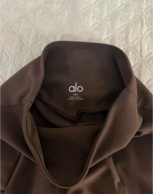 Alo Leggings - Image 5