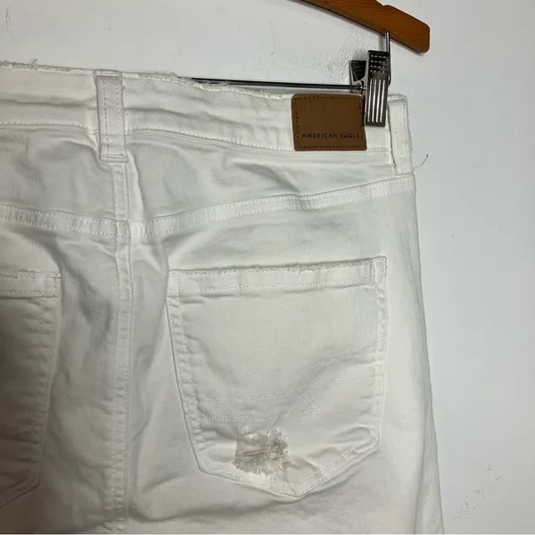 American Eagle‎ Outfitters white Mom Straight Jeans size 10 - Image 8
