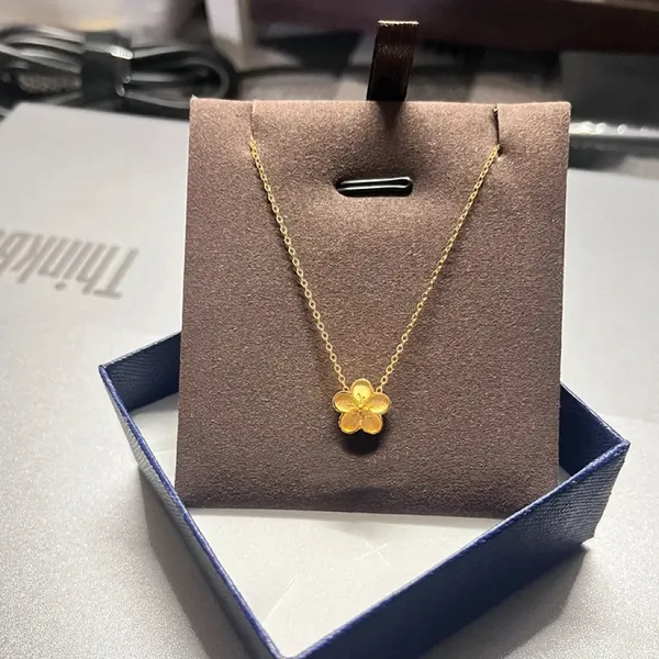 Hollow Flower Pendant Necklace for Women - Image 2