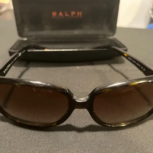Ralph Lauren Brown Tortoiseshell Sunglasses Oversized Frame - Image 2