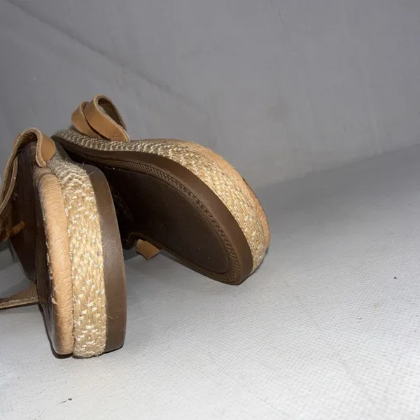 UGG Women's Brown Leather Espadrille Boho Annice Flat Thong Sandals Women's 8 - Image 11