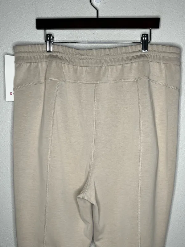 NEW Lululemon Softstreme High Rise Pant Regular in Mojave Tan - Image 6