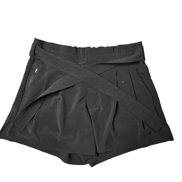 Athelta Skyline Short II Black‎ - Image 2