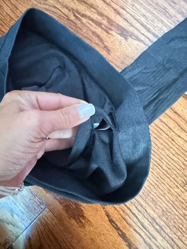 Lululemon long sleeve ribbed top - Image 4