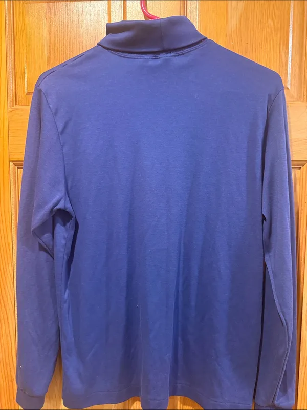 L.L.Bean blue turtleneck size medium. - Image 6