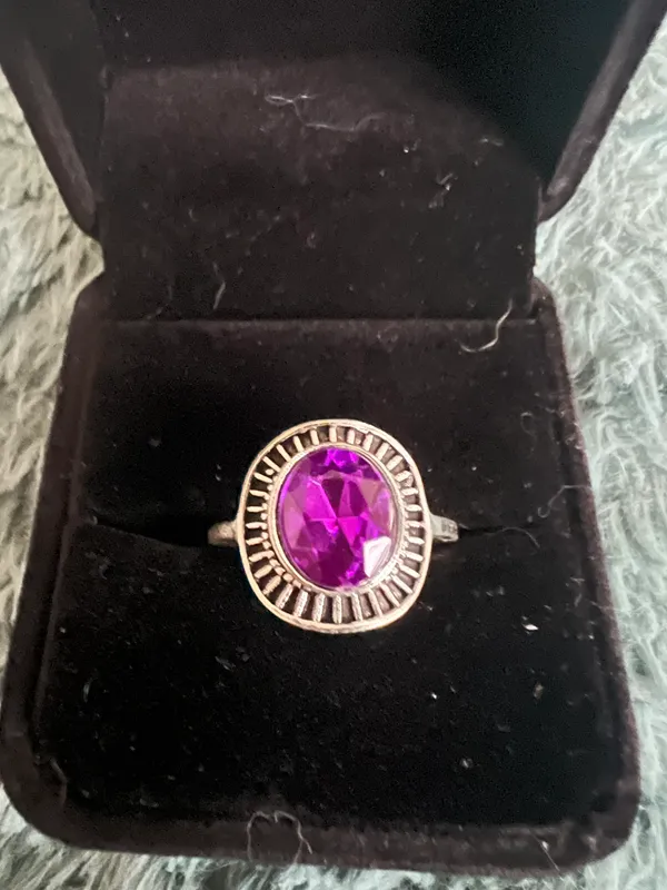 Ladies Stainless Steel Silver Tone Ring Size 8 - Image 2