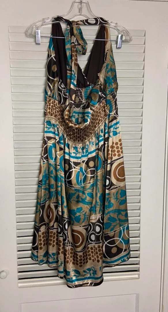 1950s 16/18 handmade silky printed halter dress - Image 4