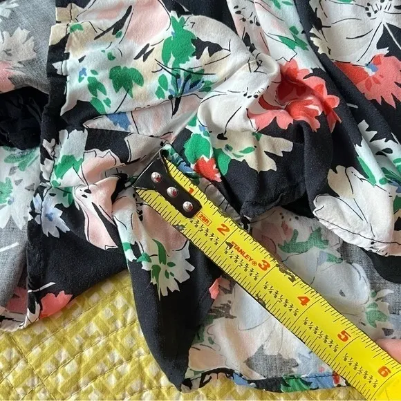 Abercrombie &‎ Fitch Black Floral Button Front Tie Waist Romper XS Short Sleeve - Image 8