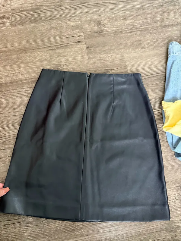 Loft Leather Skirt Faux Navy - Image 6