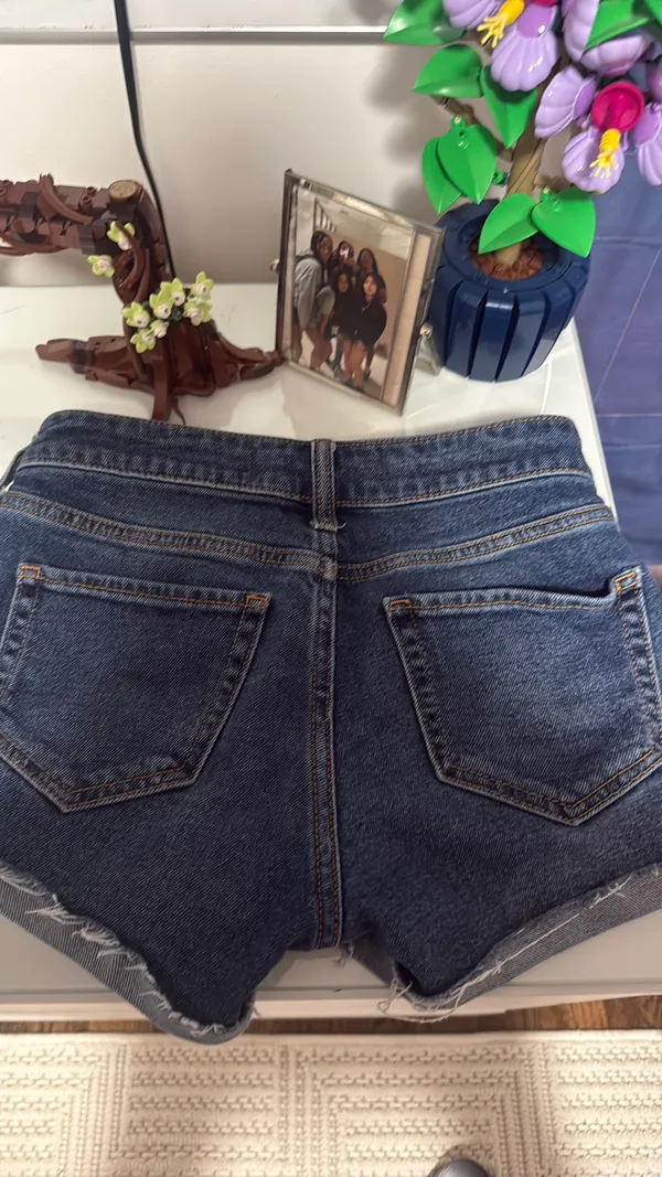 Hollister Jean Shorts - Image 2
