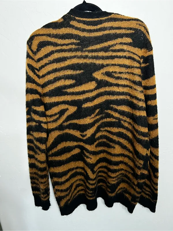 Witty Fox Tiger Animal Print Fuzzy Open Front Cardigan Sweater Black Brown - Image 6