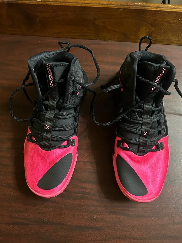 Nike Hyperdunk Basketball Shoes Women’s 7.5 - Image 13