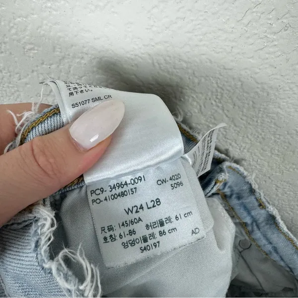 Levi's Wedgie Straight Light Wash Distressed Jeans Cotton Blend Size 24 - Image 7