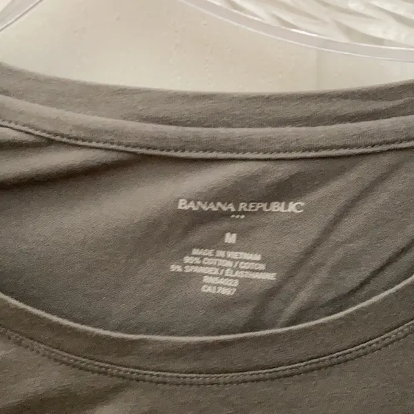 FINAL MARKDOWN Banana republic long sleeved tee medium - Image 2