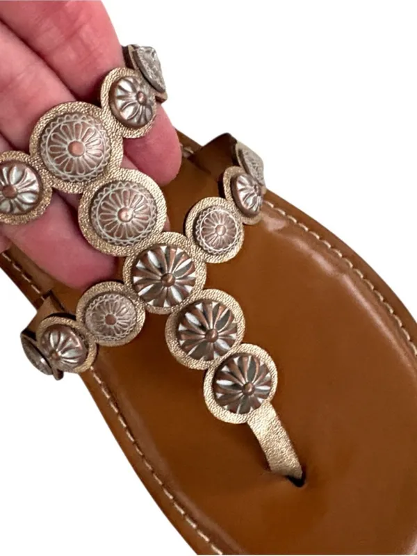 EUC Patricia Nash Leather Medallion Sandals Gold Size 6.5 - Image 2
