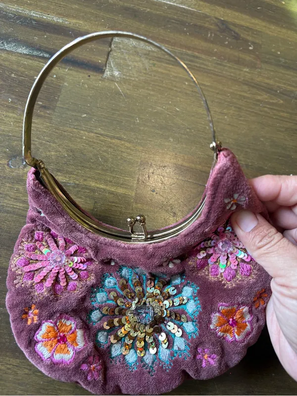 Y2K Beaded Mini Purse Floral Embroidery Velvet Arch Kiss Lock Boho Whimsigoth - Image 5