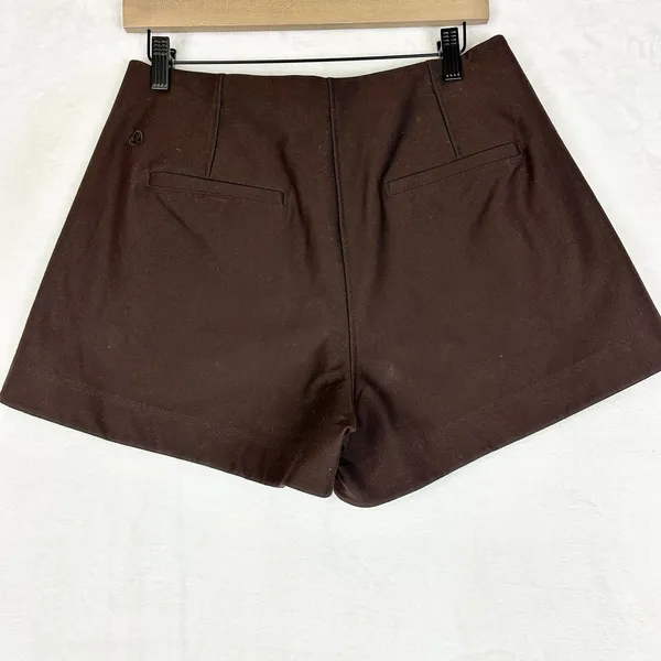 Lululemon Utilitech Relaxed-Fit High-Rise Short 3.5" Size 10 Espresso Brown Nulu - Image 2
