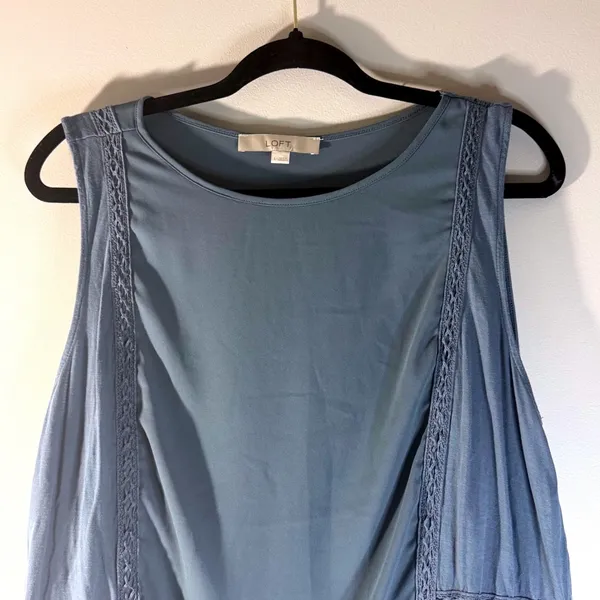 Ann Taylor LOFT Blue Sleeveless Crochet Lace Trim Blouse Top Large Boho‎ Whimsy - Image 8