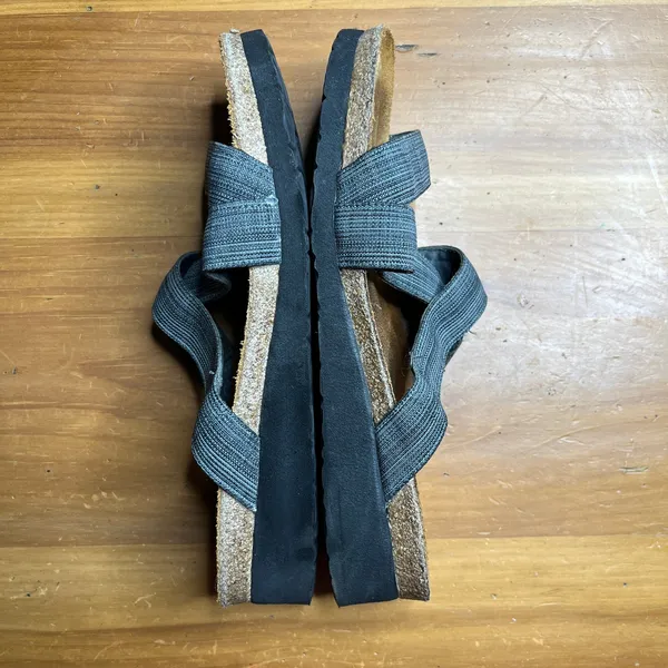 Naot‎ Women's Naomi Gray Tan Black Slip On Criss Cross Wedge Sandal Size 41 - Image 4