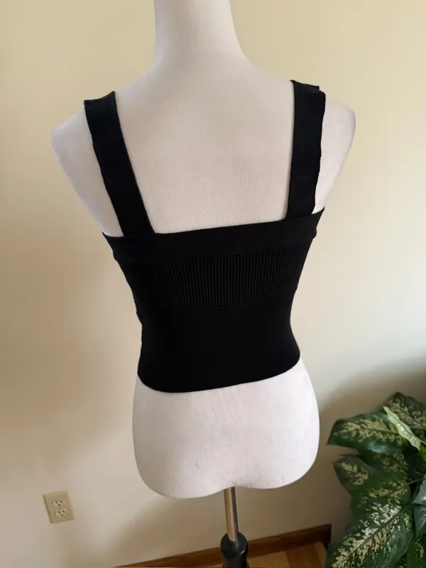 Abercrombie & Fitch Black Ribbed Sweater Tank - Image 3