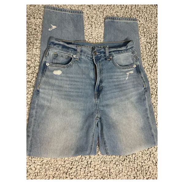American Eagle Mom Jeans - Image 3