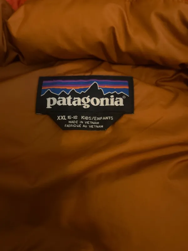 Patagonia Puffer Jacket - Image 4