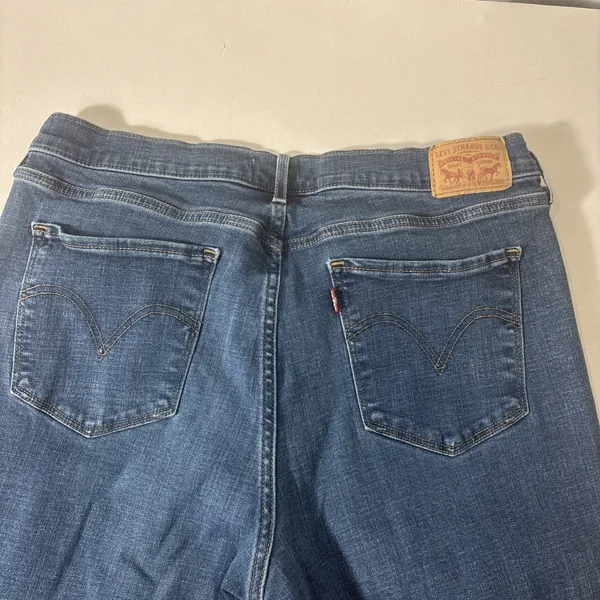 Levi Strauss Classic Bootcut Dark Wash Women's Jeans Size 14‎ - Image 6
