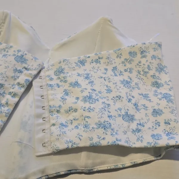 Zara Black and White Label Detail - Image 6
