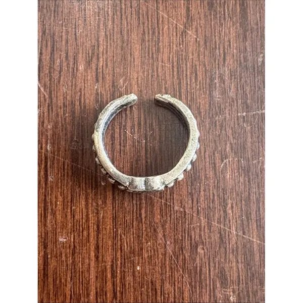 Vintage Silver Heart Band Ring - Image 3
