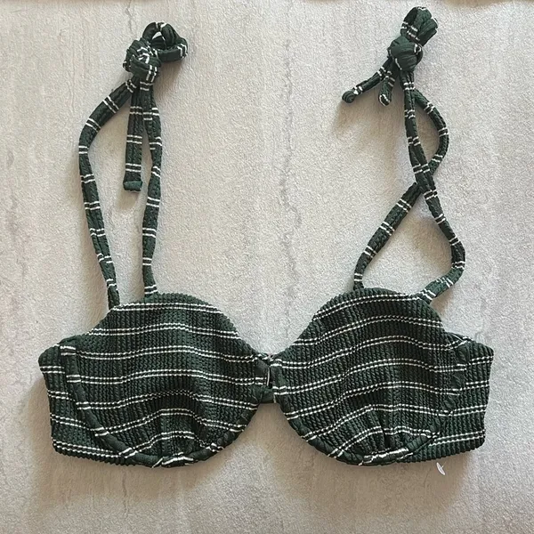 {Abercrombie & Fitch} Brand New Tie-Strap Underwire Bikini Top - Image 6