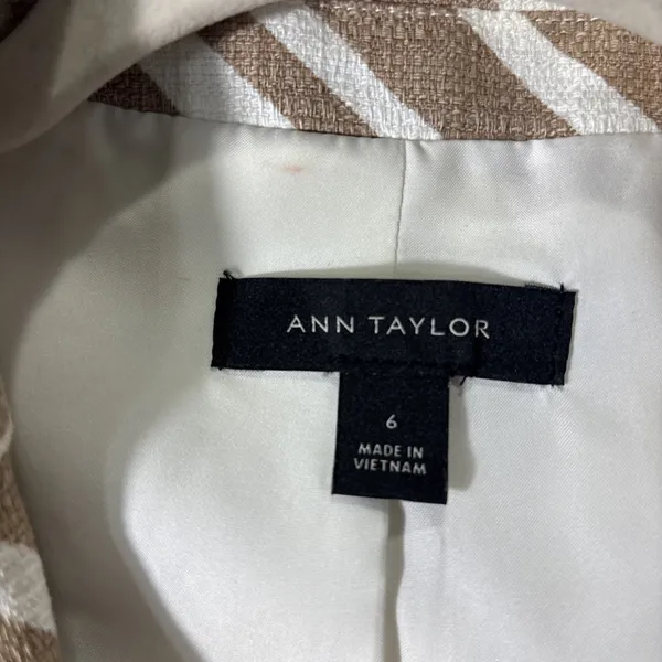 Ann Taylor Women Size 6 Animal Zebra Print Blazer‎ Lined Neutral Single Button - Image 2