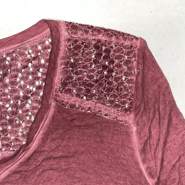 Maurices 24/7 NWT Size 2 Washed Purple Crochet Lace Knot Hemline Knit Top Shirt - Image 6