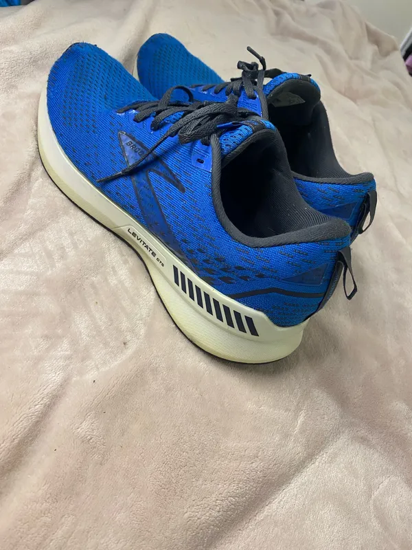 Brooks Levitate GTCS 5 Mens Running Shoes Size 10.5 - Image 4