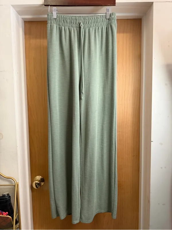 Dee Elly Olive Green Drawstring Wide Leg Pants. Size: Small - Image 2