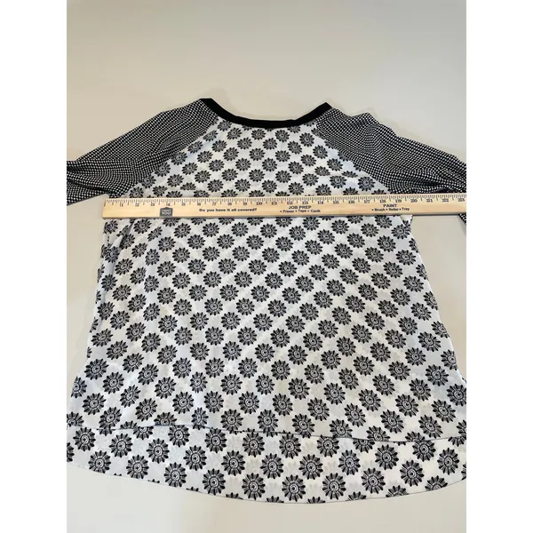 Ann Taylor LOFT Pattern‑Sleeve Boho Detail Top – Size M - Image 3