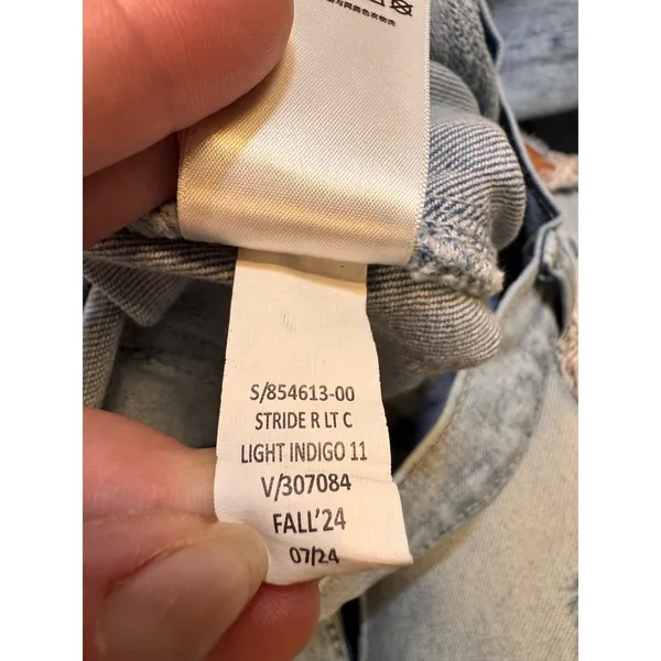 2 Gap High Rise Stride Wide-Leg Jeans 29/8P Cargo & Light Wash Petite - Image 10