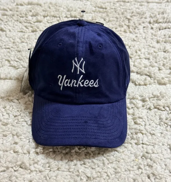 NEW 47 Brand Velour/velvet New York Yankees Spirited ’47 Clean Up Hat - Image 2