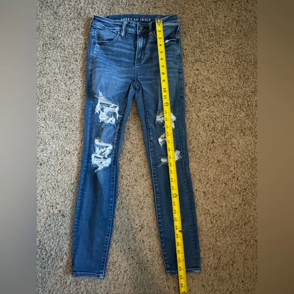 American Eagle Outfitters Distressed High Rise Jegging size 4 Short - Image 11