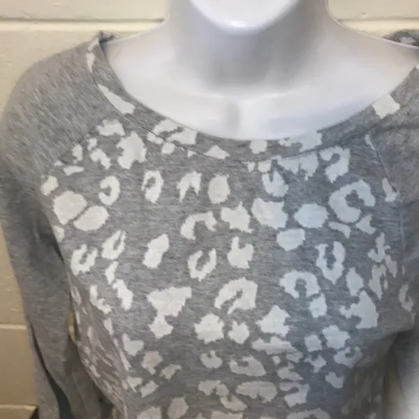 - Leopard print gray sweater Ann Taylor loft small - Image 5