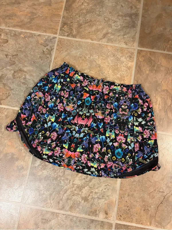 LULULEMON Hotty Hot High Rise Skirt Women’s 12 Flowerscope Black Tennis Golf - Image 3