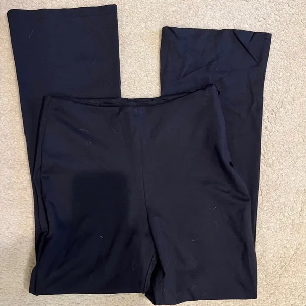 Fabletics zip side spandex flare leg black pants size medium. - Image 2