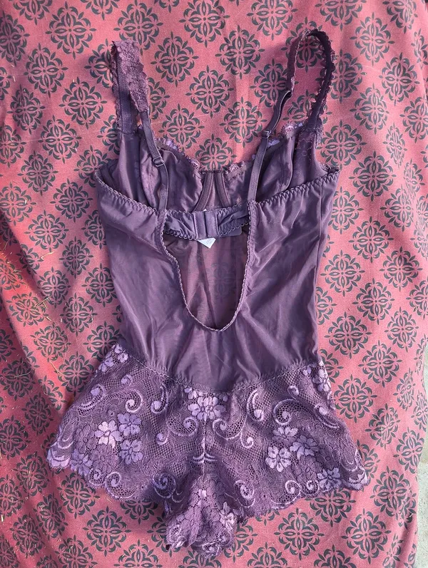 Victoria's Secret Angels 36C Purple Mesh Underwire Bodysuit - Image 4