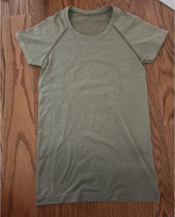 Lululemon Swiftly Tech Short Sleeve Shirt - Image 2