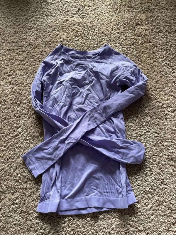 Athleta Top Long Sleeve - Image 2