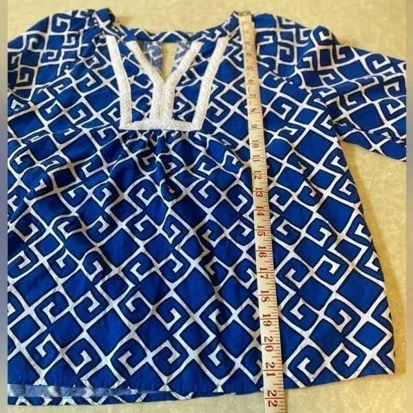 Crown & Ivy Top Womens Blue Geometric Crochet‎ Trim 3/4 Bell Sleeve Petite Small - Image 10