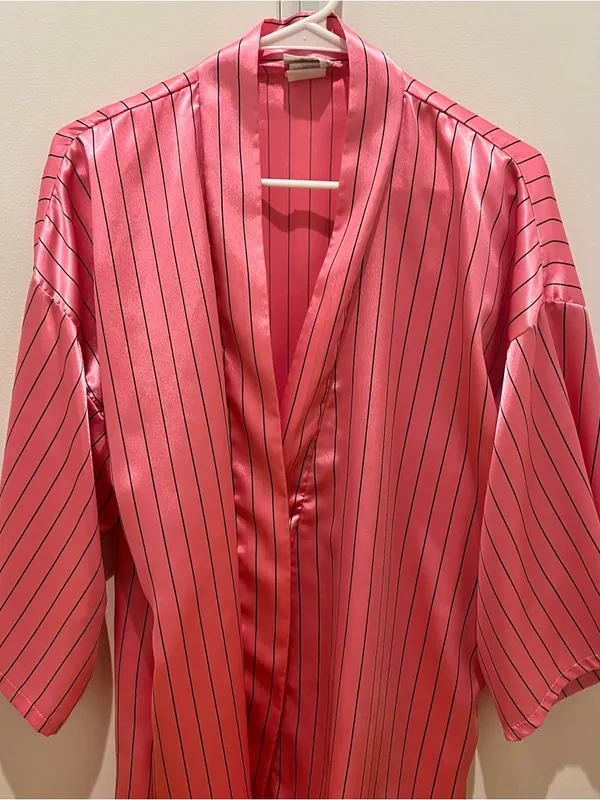 Jayre Hot Pink Satin Pinstripe Kimono Robe gently worn - Image 2
