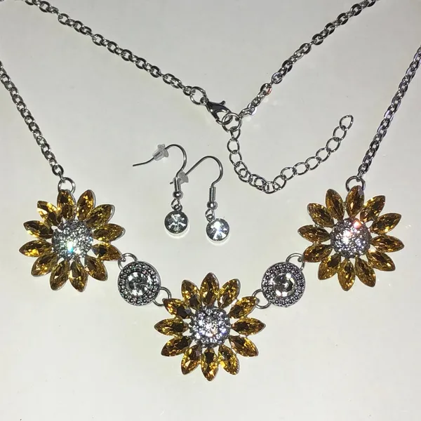 Sunflower Yellow Crystal Silver Tone Necklace and Earring Set - Image 2