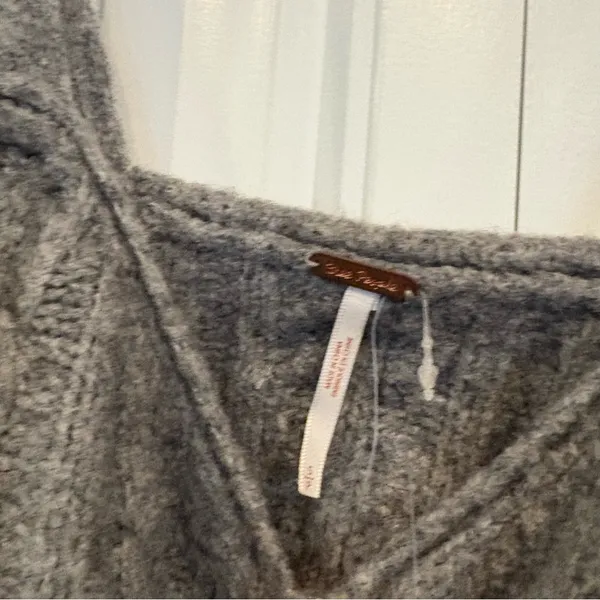 Free People Sunkeeper Gray‎ Cable Knit Crop Tank Size Small - Image 5
