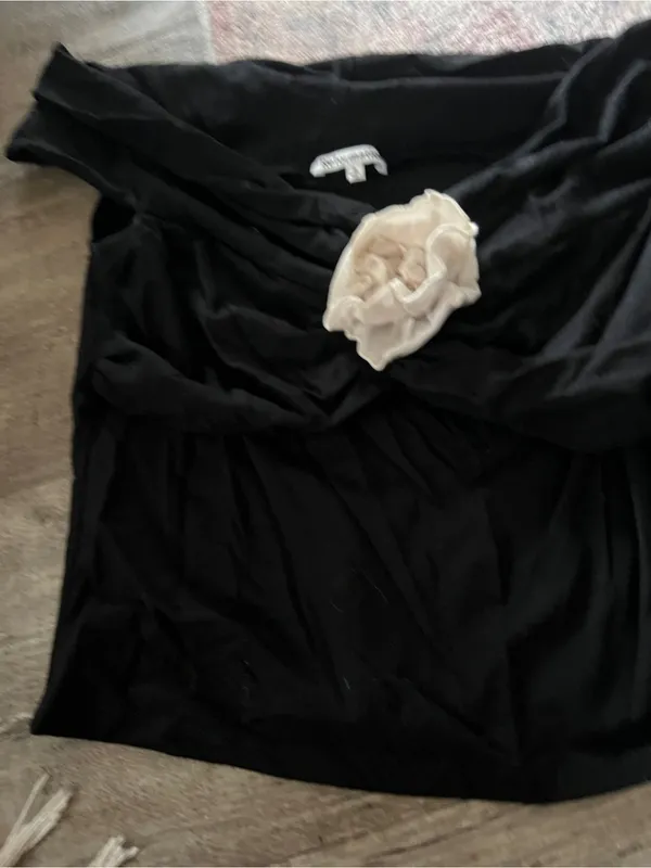 Reformation Emerald Knit Top in Black with Ivory Rosette Size S - Image 11